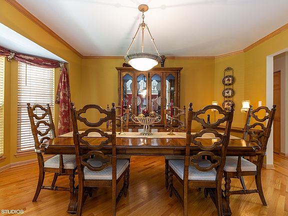 5th image of 641 Morning Glory Ln