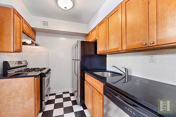 Rented by Halstead Real Estate | media 48