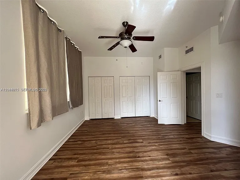 3001 NE 185th St #129 — Photo 13