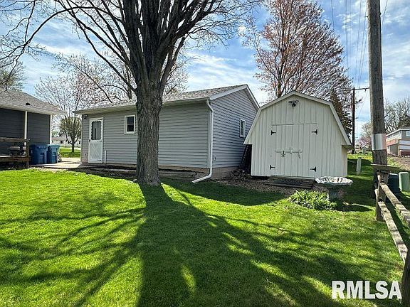 3rd image of 707 12th Ave
