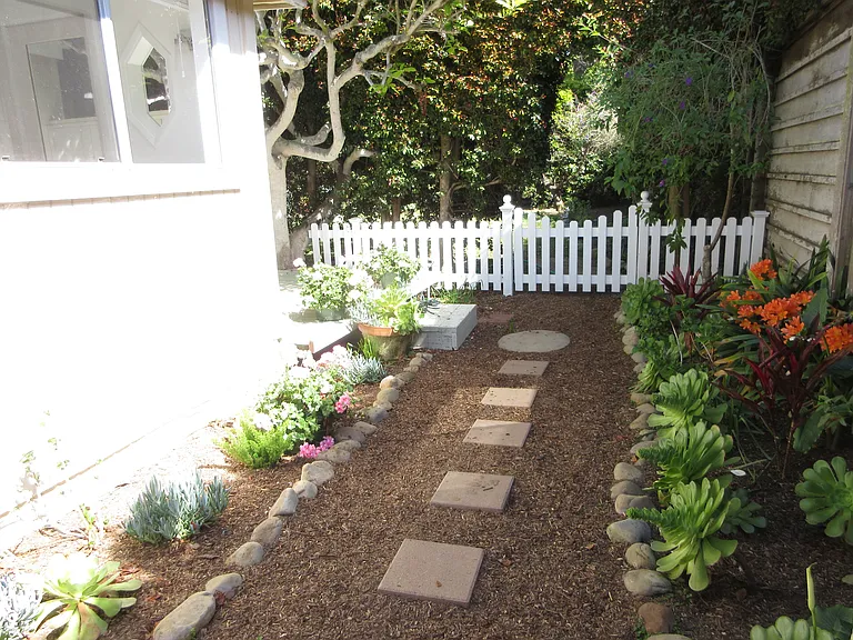 San Leandro Ln — Photo 5