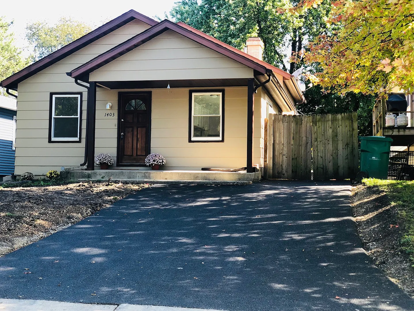 1403 N Poplar Ave photo 1