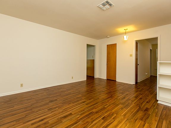 4th image of 6214 Hanley Dr