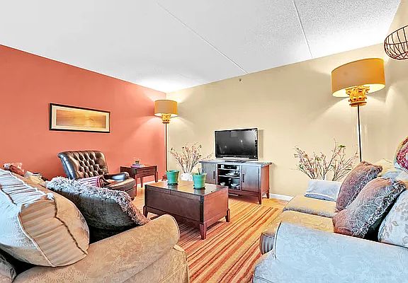 2nd image of 837 Washington Ave APT 7M
