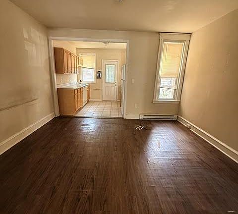 3rd image of 6309 Marsden St