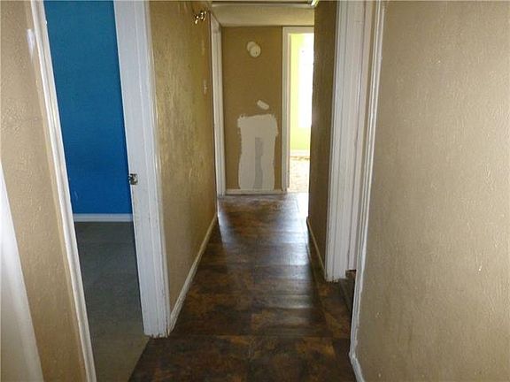 4th image of 2013 Delano Dr