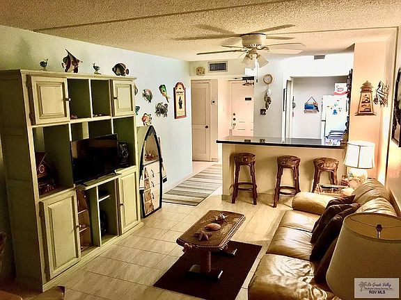 4th image of 120 S Padre Blvd Unit 406
