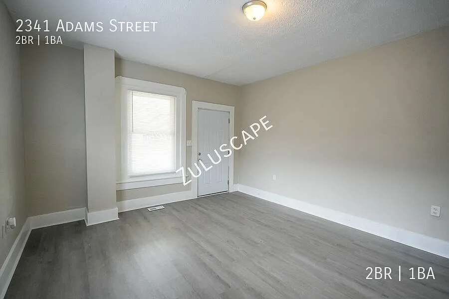 Free First Month Rent! 2341 Adams Street / 2 bed 1 bath Duplex in Indy! — Photo 4