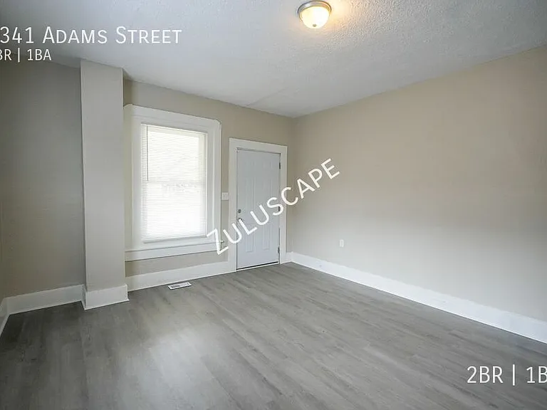 2341 Adams St — Photo 4