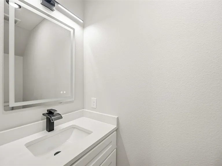 8013 Moon Beam St #B — Photo 8