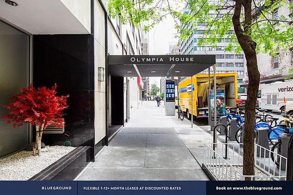 Rented by The Blueground | media 15