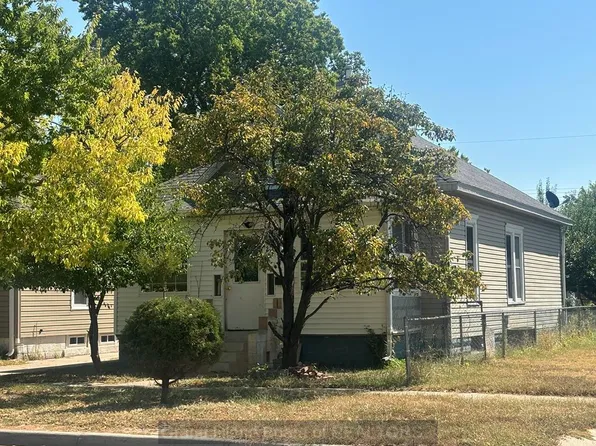 213 E 9th St, Grand Island, NE 68801