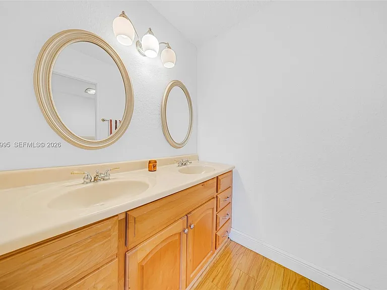 1825 S Ocean Dr #708 — Photo 19