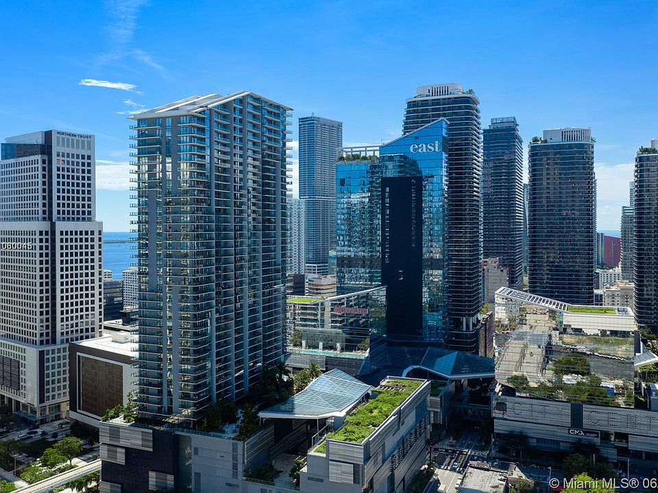 1st image of 68 SE 6th St Penthouse 4204