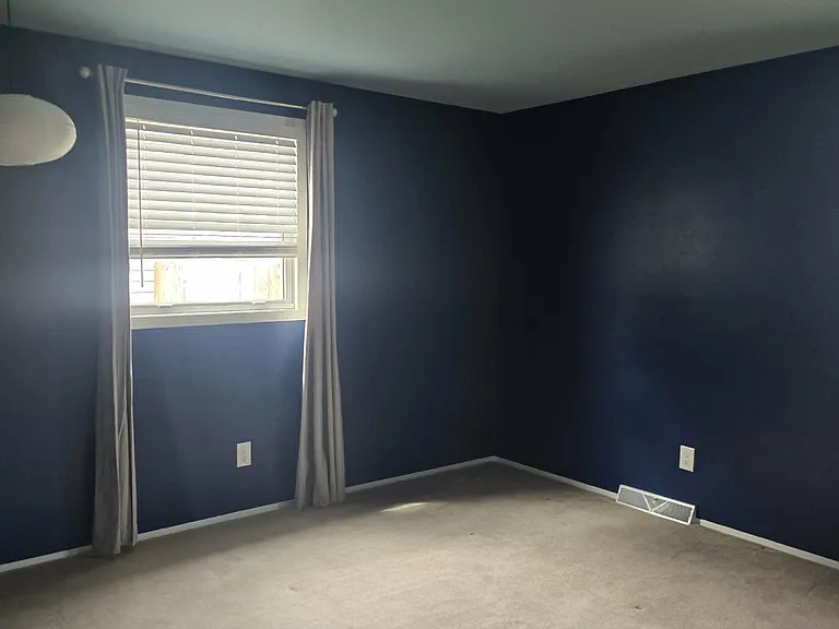 1146 Redwood Ln — Photo 17
