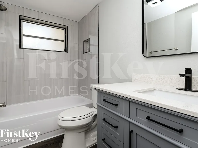 7424 Neva Ln — Photo 12