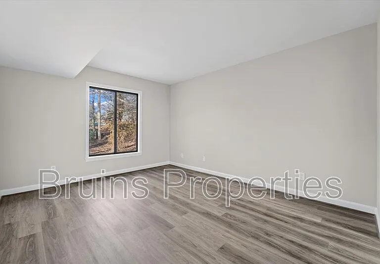 1504 Benjamin Pkwy #C-1 — Photo 8