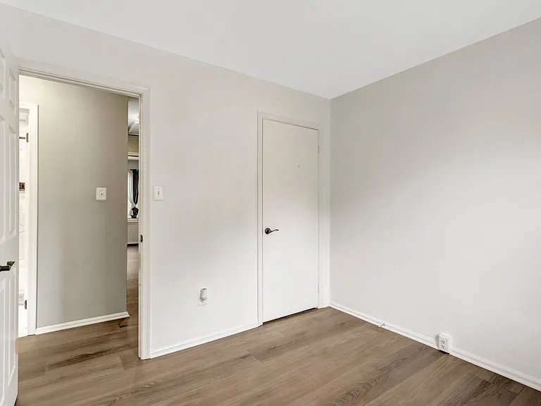 1848 Heather Glen Ct — Photo 22