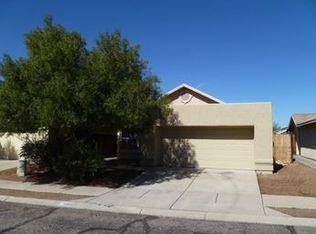 1325 N Sandecker Ln, Tucson, AZ 85745