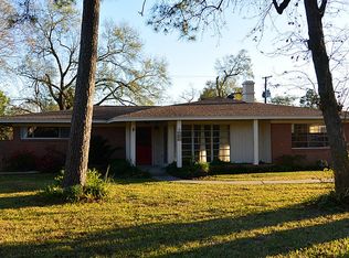 124 Lazy Ln, Baytown, TX 77520