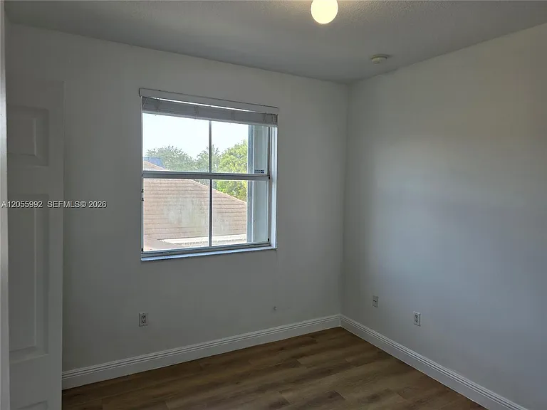 12745 SW 204th Ln — Photo 18
