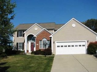 930 Dunvegan Cir, Pickerington, OH 43147