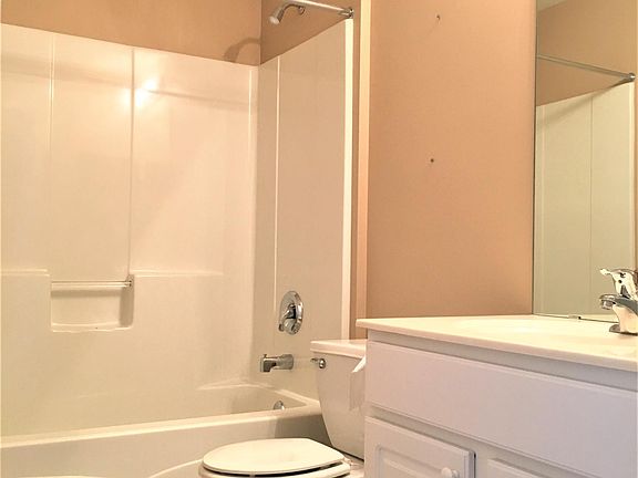 5th image of 12817 Norfolk Dr