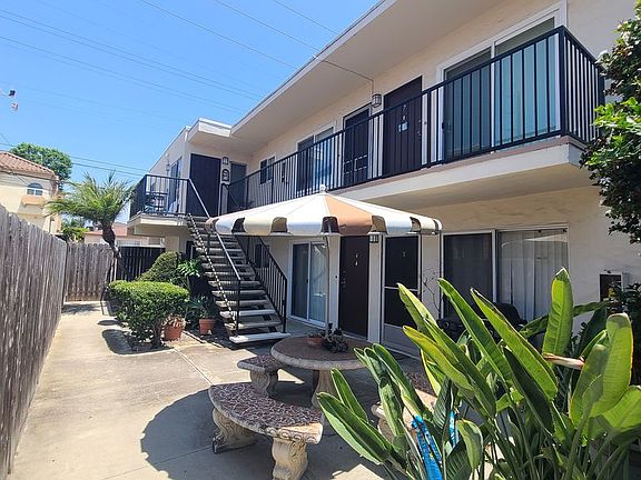 3rd image of 2138 Balboa Ave APT 9