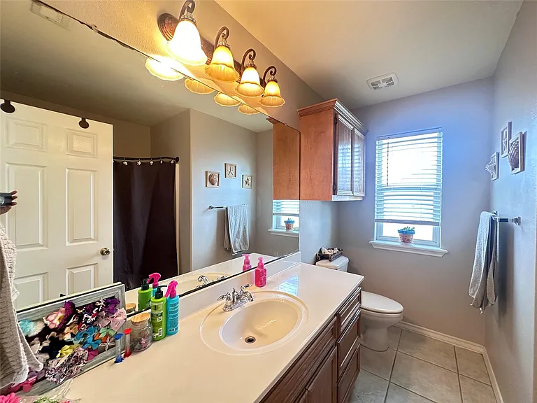 6321 Oso Pkwy — Photo 35