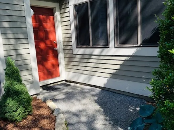 121 Stone Mdw, South Salem, NY 10590