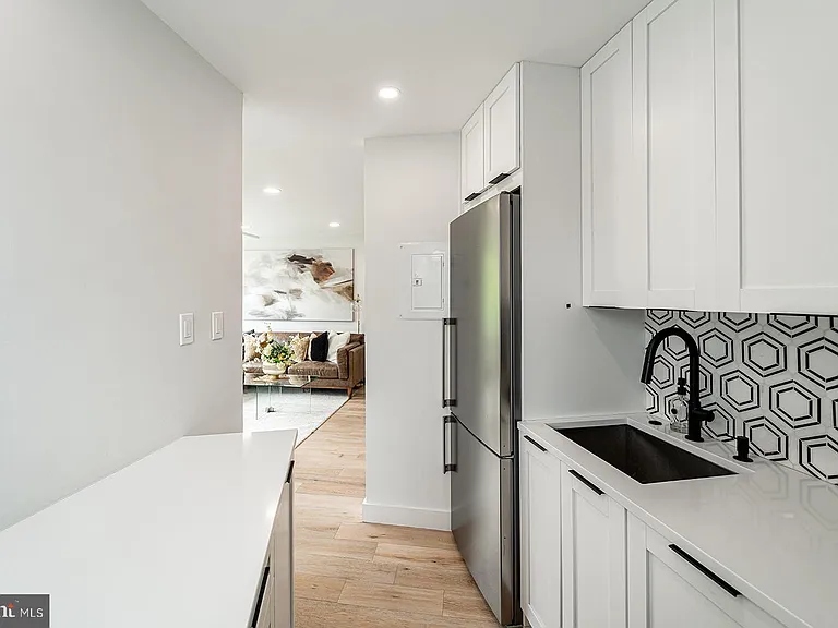 4200 Cathedral Ave NW #1005 — Photo 28
