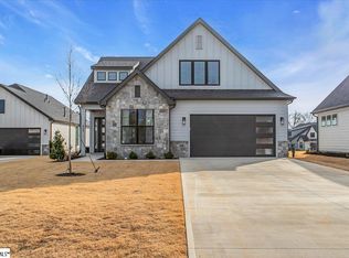 404 Coltop Ct, Simpsonville, SC 29681