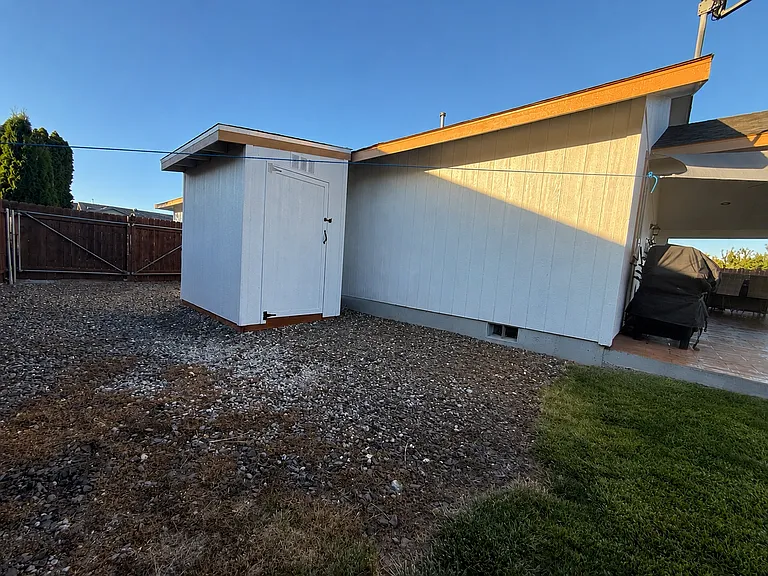 8516 Desoto Dr — Photo 14