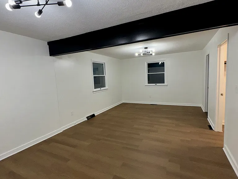 222 Chestnut Hill Ave — Photo 10