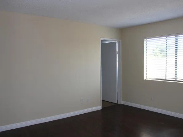 3024 Livonia Ave, Los Angeles, CA 90034