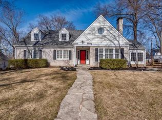 99 Heatherbrook Ln, Saint Louis, MO 63122