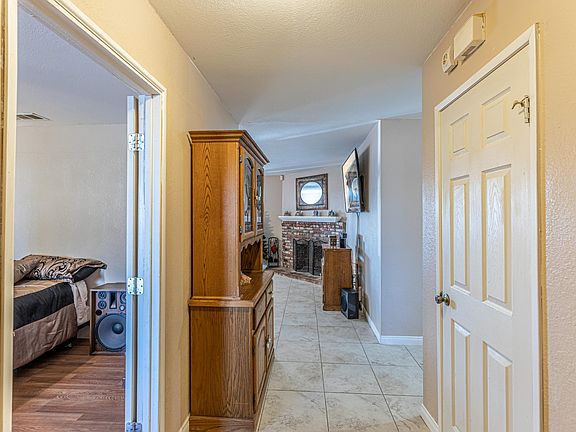4th image of 15802 Greenrock Ave