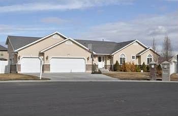 1st image of 1582 Heather Downs Cir