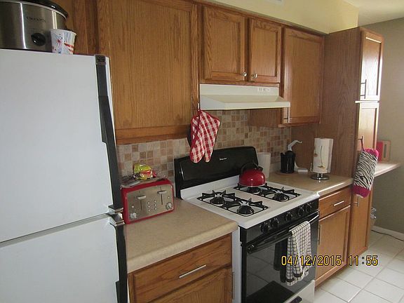 5th image of 13935 S Laramie Ave APT 216