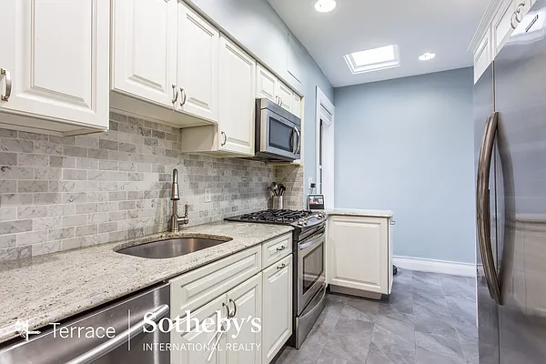 Sold by Terrace Sotheby's International Realty | media 4