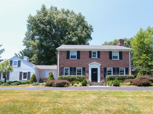 5895 Crabtree Ln, Cincinnati, OH 45243
