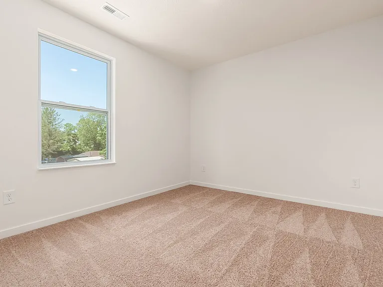2787 Horsham Dr — Photo 31