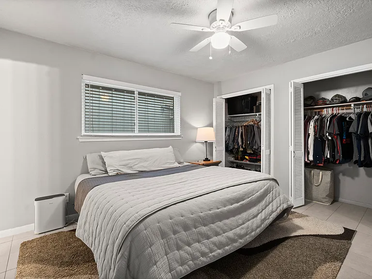 25818 Leafywood Dr — Photo 13