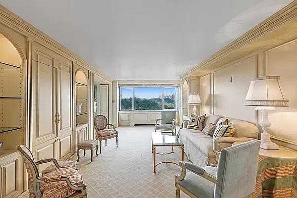 1st image of 24 Central Park S #11E