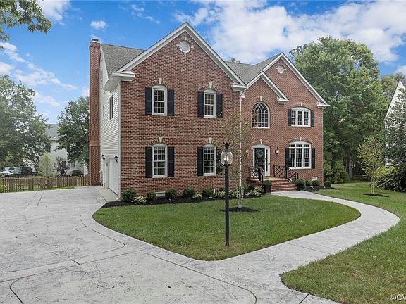 2nd image of 5905 Kelbrook Ln
