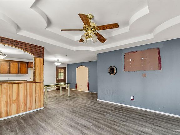 5th image of 7112 Barbara Ln