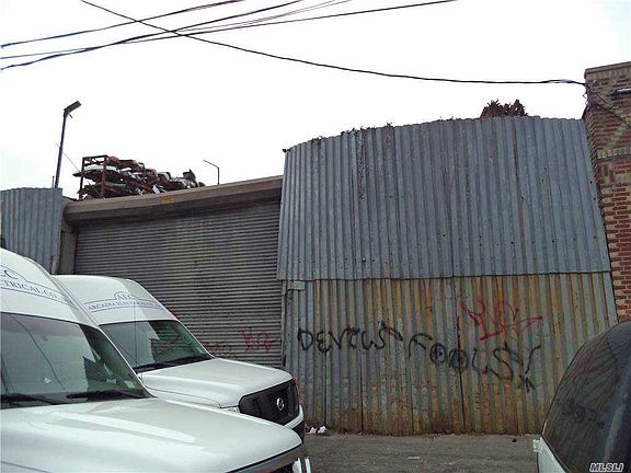 4th image of 60 Berriman St