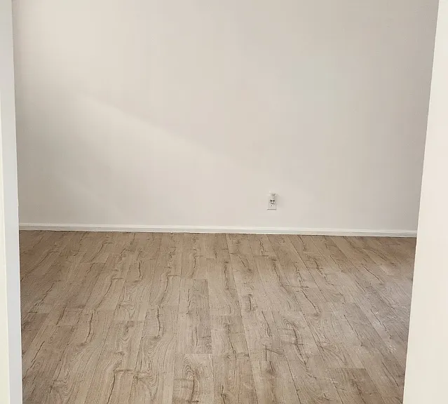 1917 Vanderbilt Ln — Photo 6