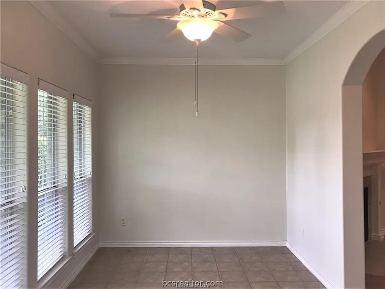 3754 Essen Loop — Photo 7