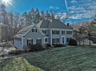 19 Zachary Dr, Avon, CT 06001